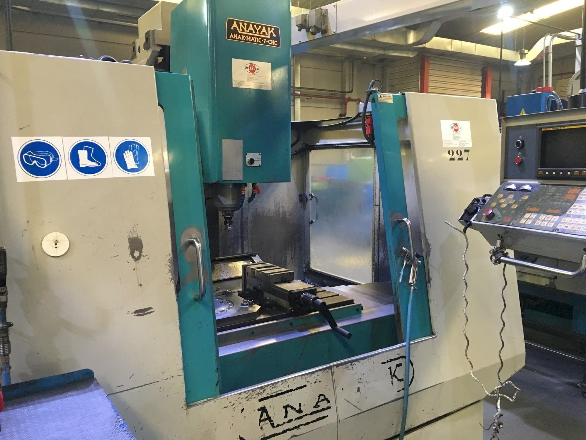 Vista frontale della macchina ANAYAK ANAKMATIC-7