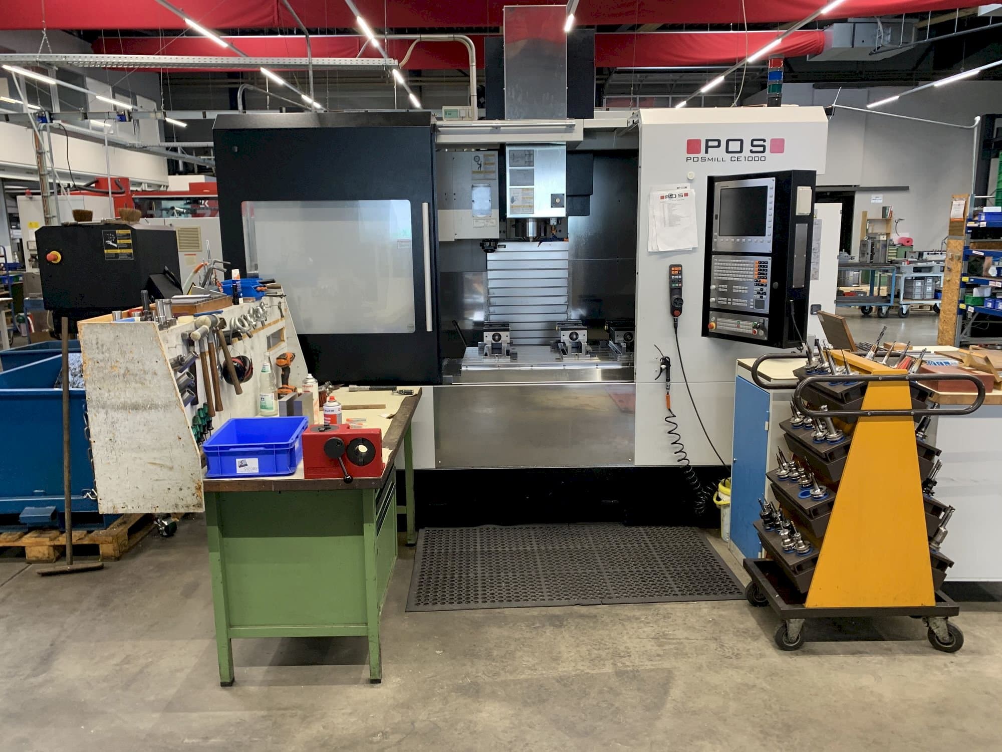 Vista frontale della macchina POSmill CE 1000