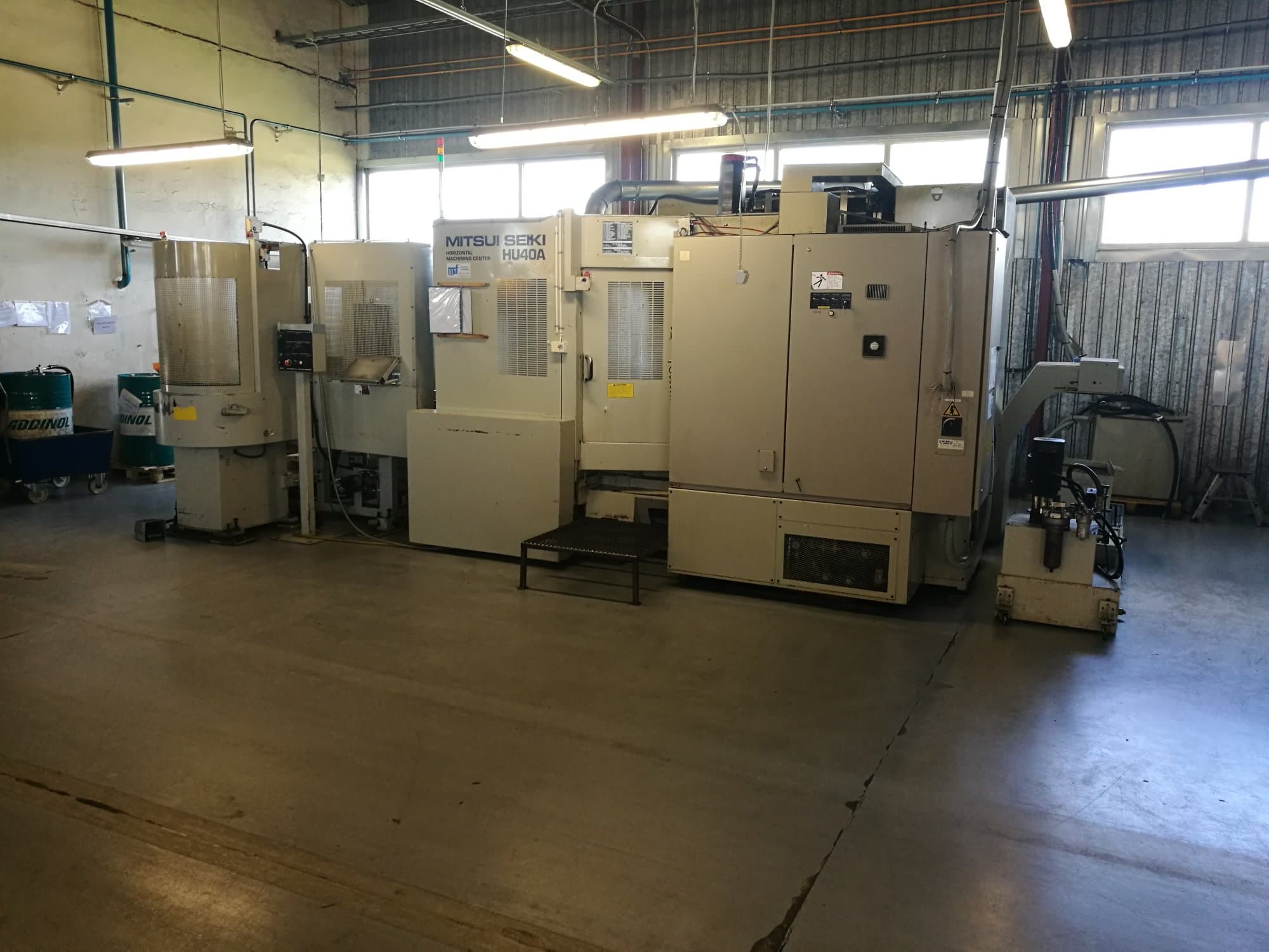 Vista frontale 1 della macchina Mitsui Seiki HU40A