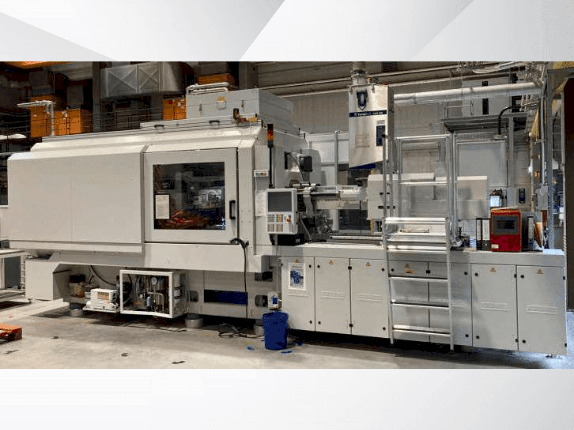 Vista frontale della macchina Arburg SGM Allrounder 720A