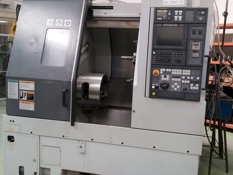 Vista frontale della macchina MORI SEIKI CL-253B