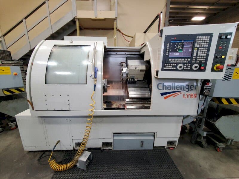 Vista frontale della macchina Modern LT-65