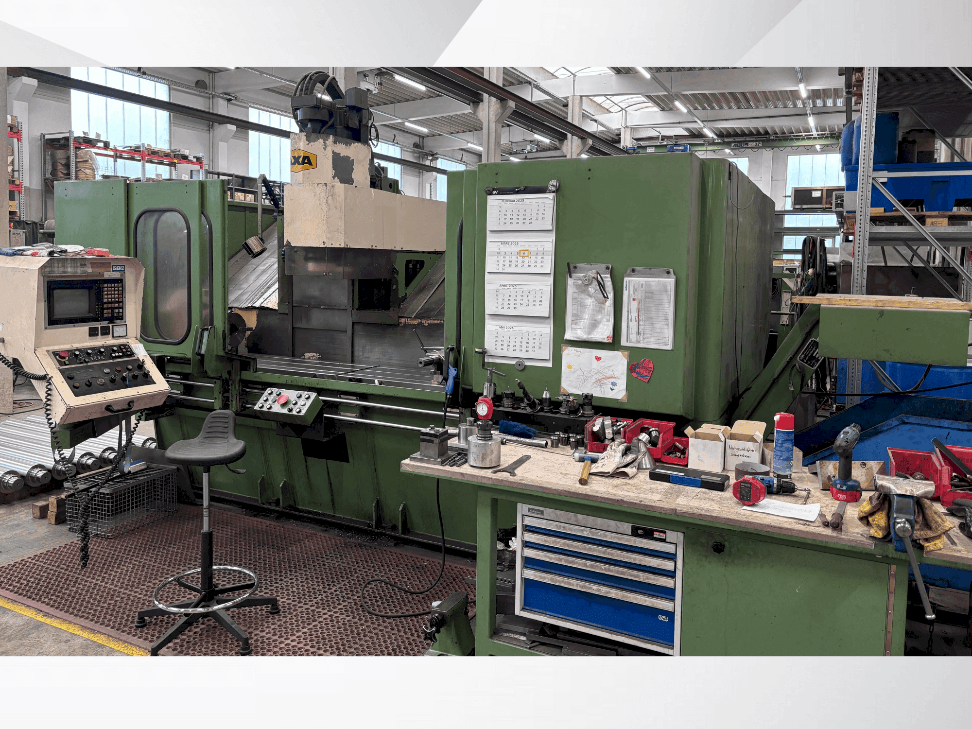 Vista frontale della macchina AXA VSC 2 M