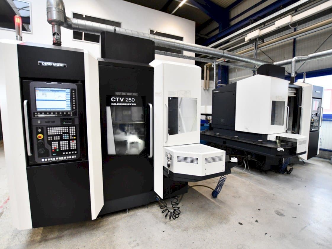 Vista frontale della macchina DMG MORI Gildemeister CTV 250 2nd