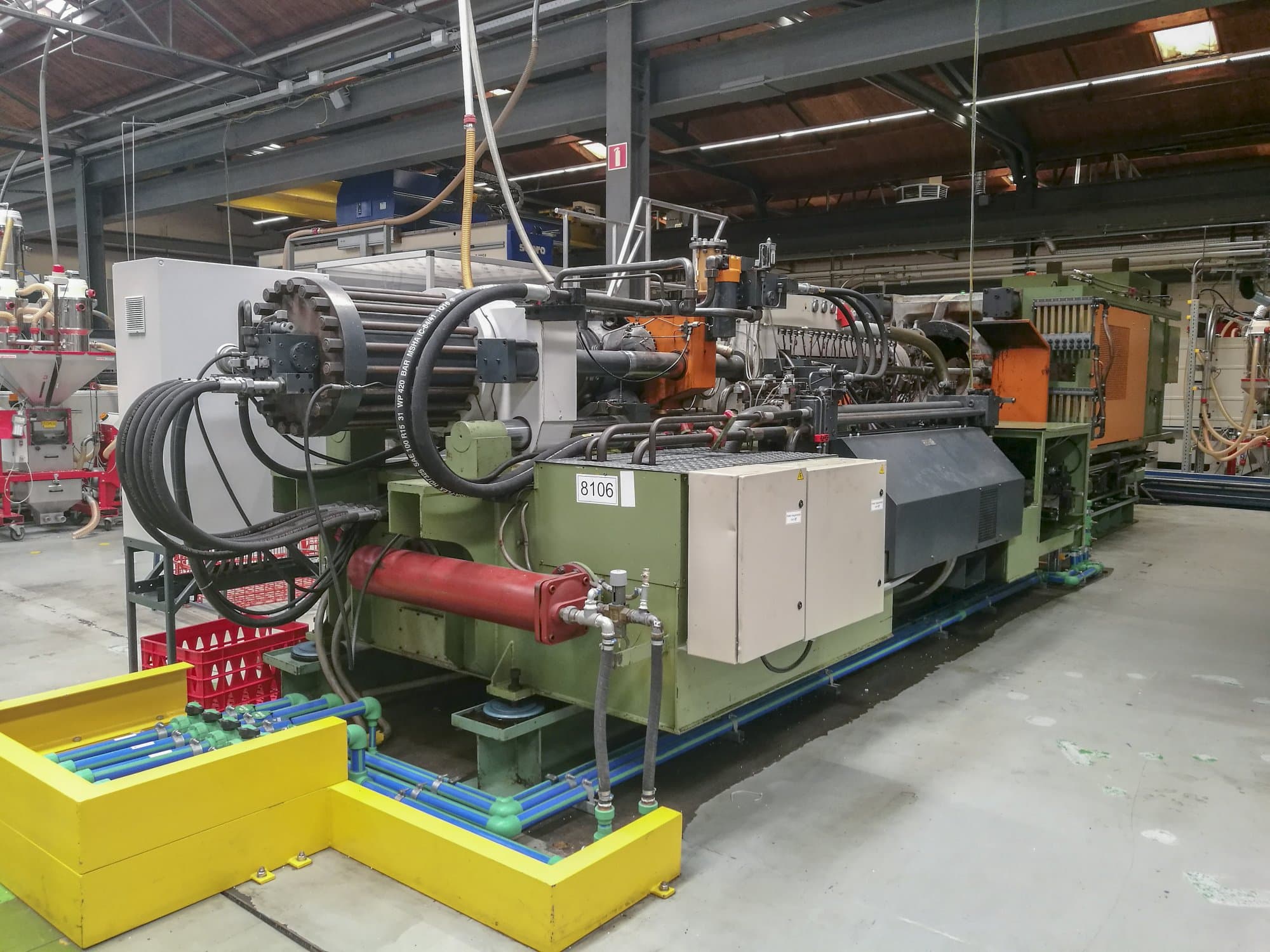 Vista lato sinistro della macchina Windsor HIS 800 D