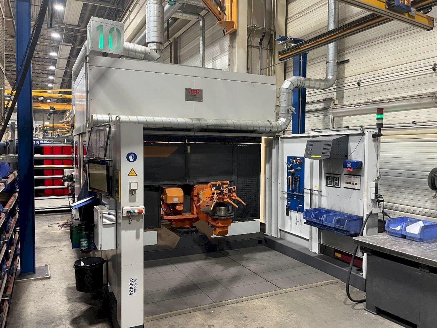 Vista frontale della macchina ABB