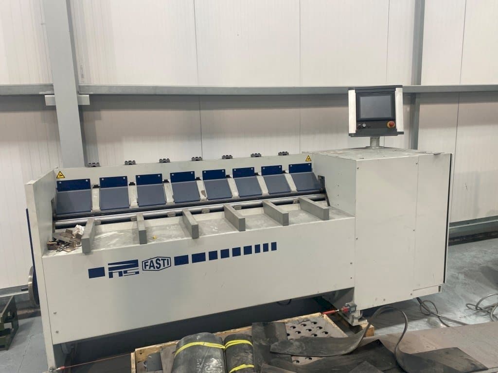 Vista frontale della macchina Schröder Fasti Model 145