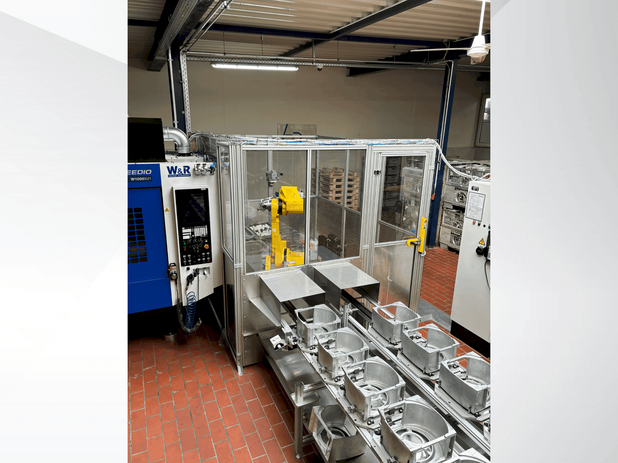 Vista frontale della macchina FANUC M710 iC 70