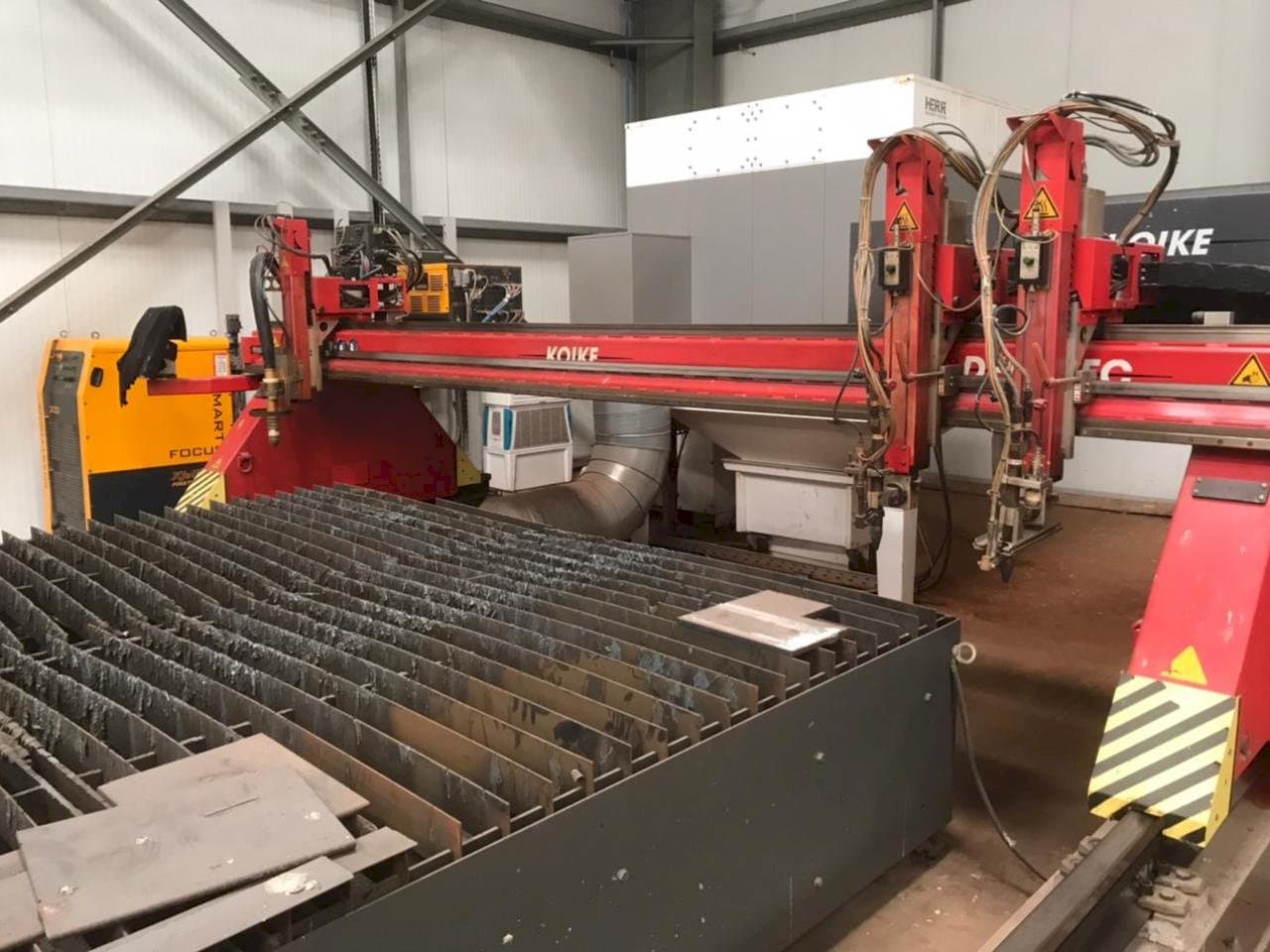 Vista frontale della macchina KOIKE Deltatec 4500