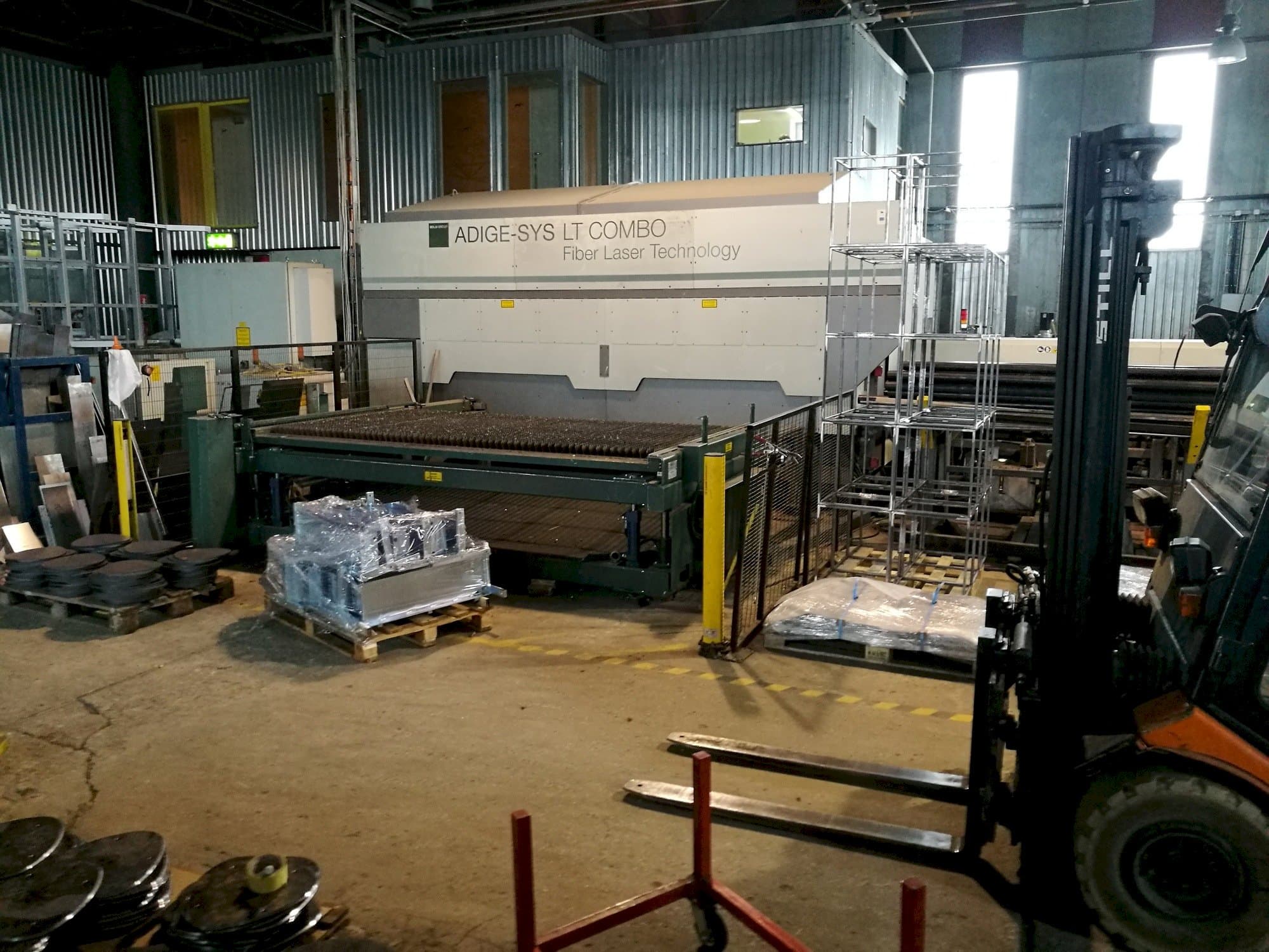 Vista frontale della macchina BLM ADIGE LT COMBO