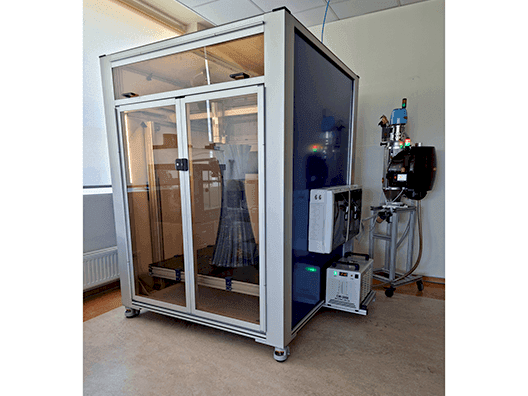 Vista frontale della macchina Terracubed T1000