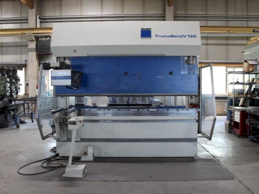 Vista frontale della macchina Trumpf TrumaBend V130