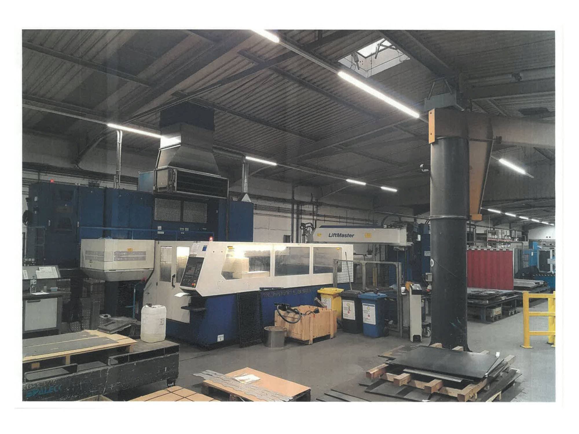 Vista frontale della macchina TRUMPF Laser 30/30