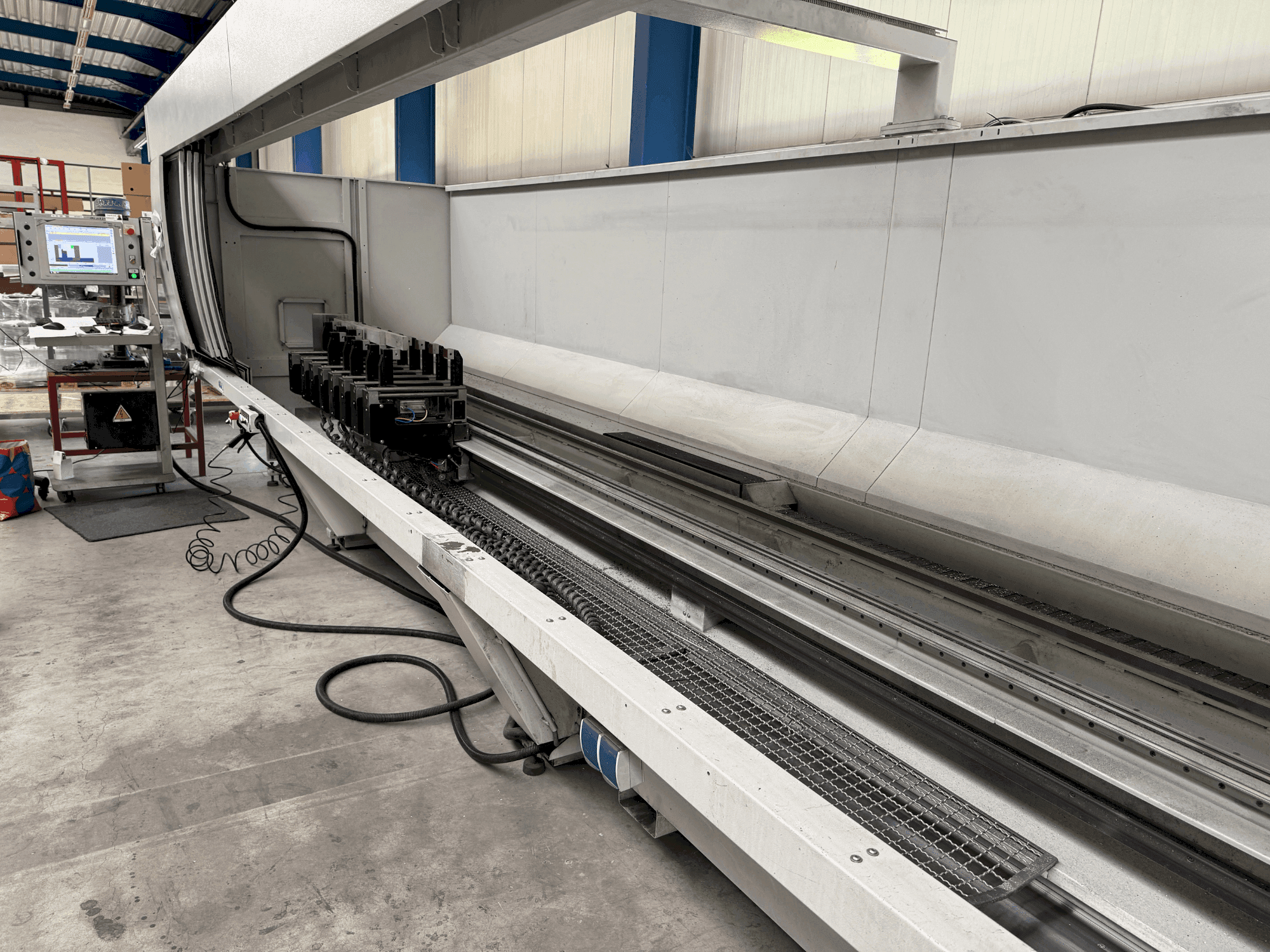 Vista frontale della macchina FomIndustrie DALI 70