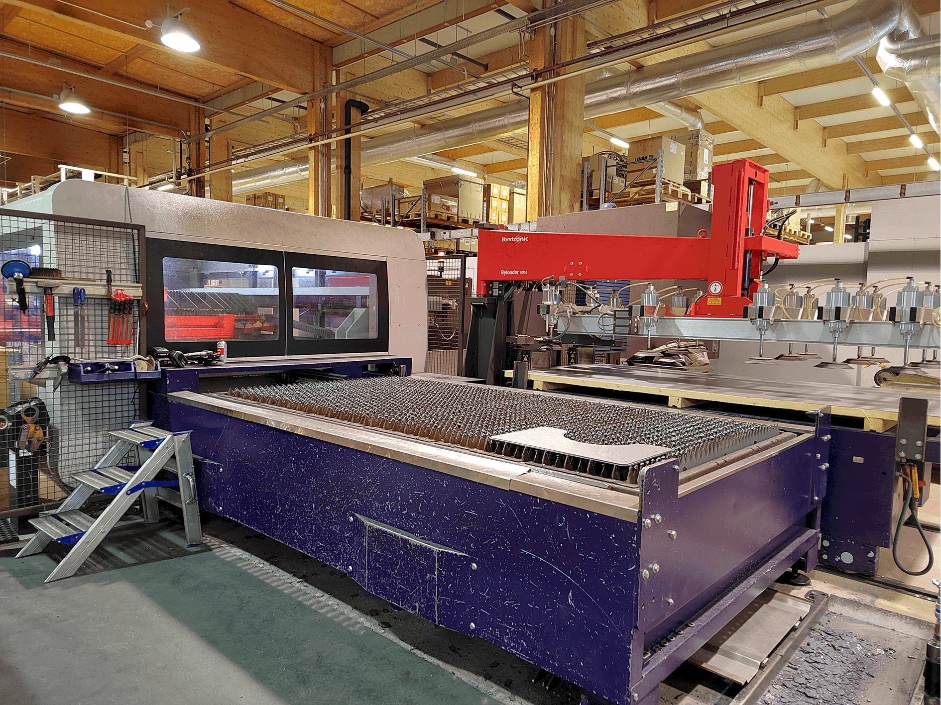 Vista frontale della macchina Bystronic BySprint Pro 3015