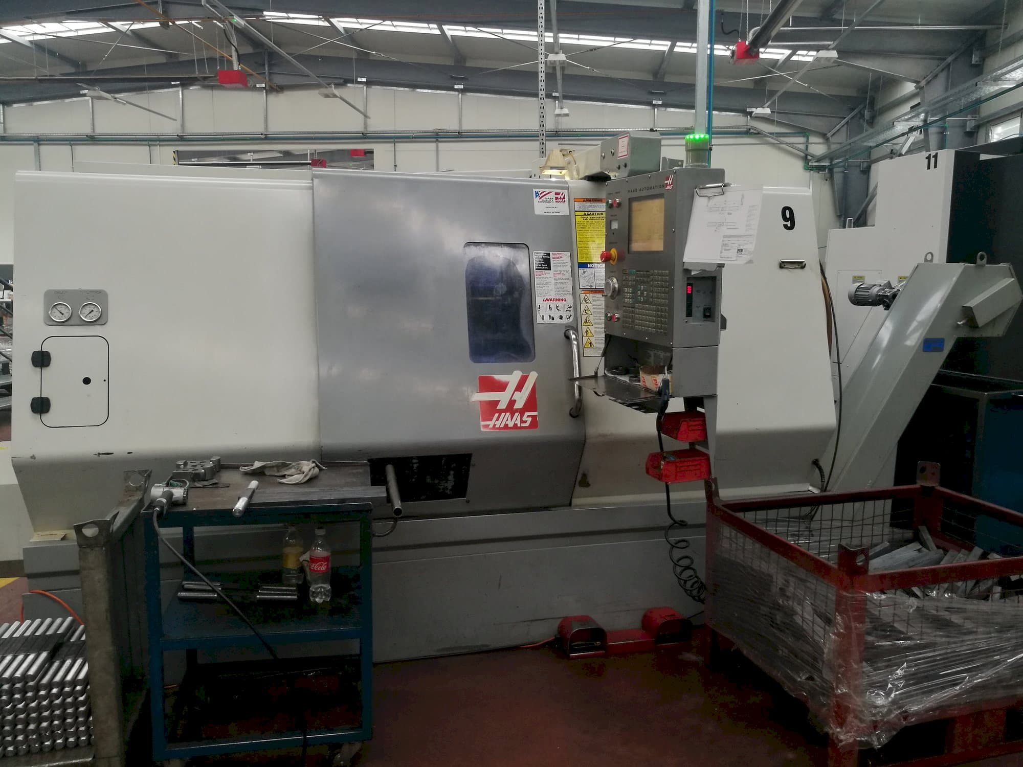 Vista frontale della macchina HAAS SL-30THE