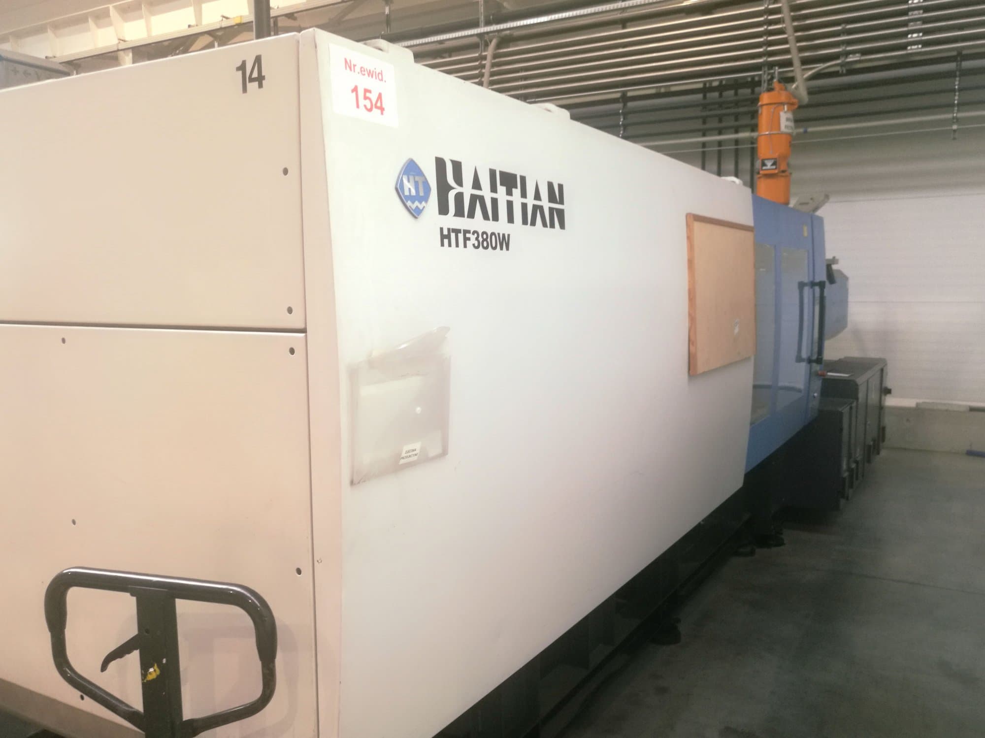 Vista laterale sinistra della macchina HAITIAN HFT 380 W