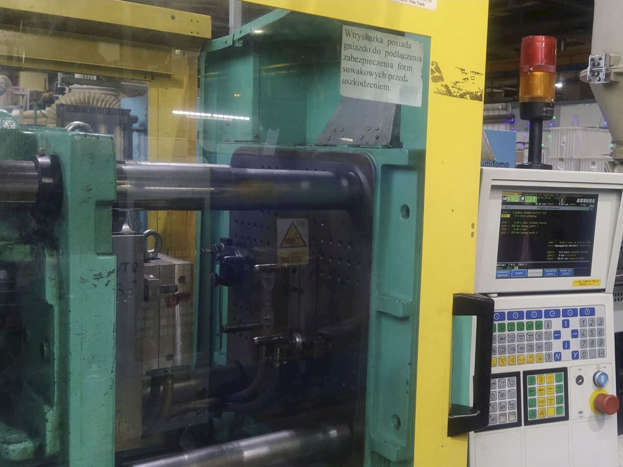 Vista frontale della macchina Arburg 420S ALLROUNDER 1000-350