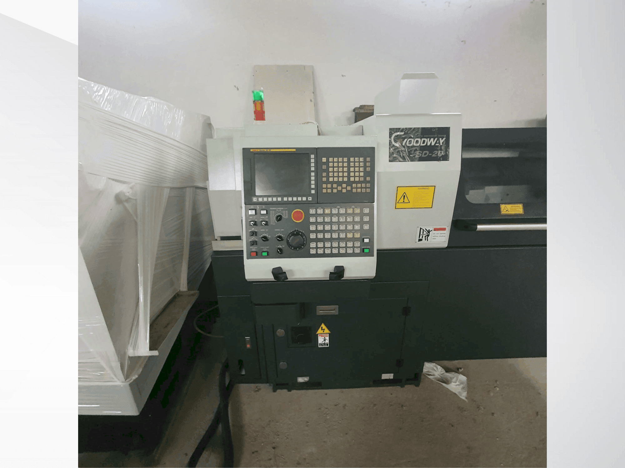 Vista frontale della macchina Goodway SD 20