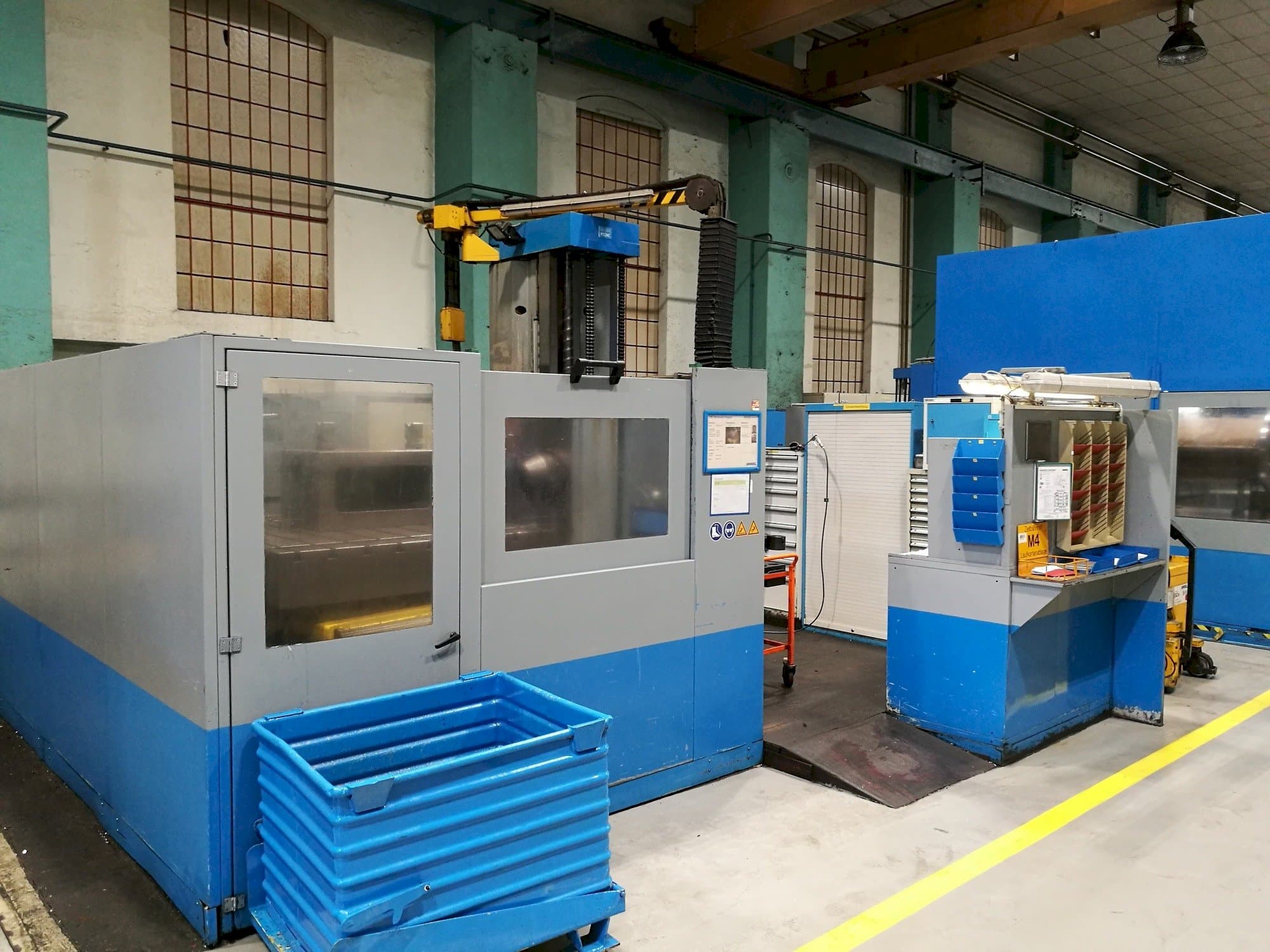 Vista lato sinistro della macchina PEGARD AF 130 S