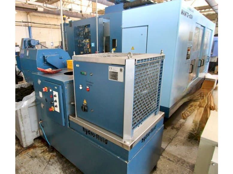 Vista frontale della macchina Matsuura MAM72-63V