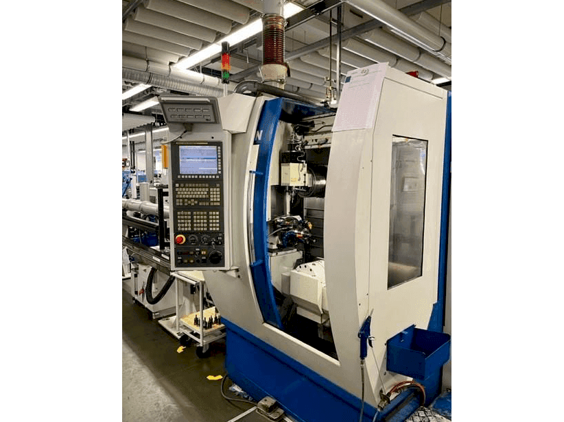 Vista frontale della macchina Willemin-Macodel W508MT