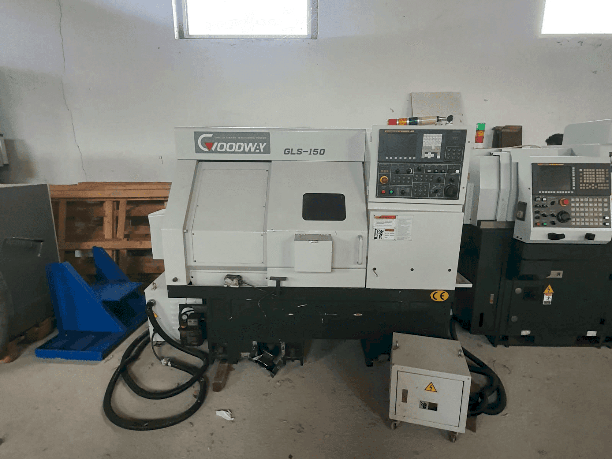 Vista frontale della macchina Goodway GLS-150 M