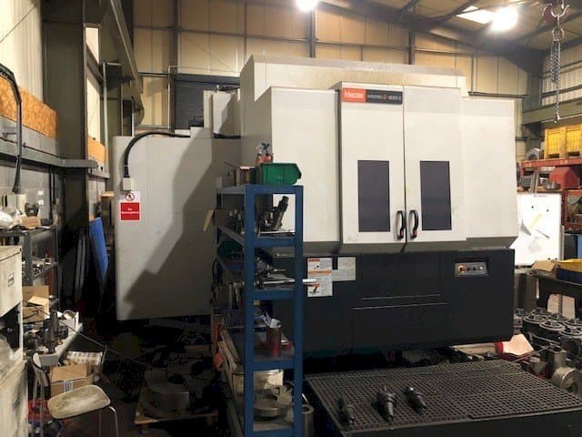 Vista frontale della macchina Mazak Integrex 800V/5 II E