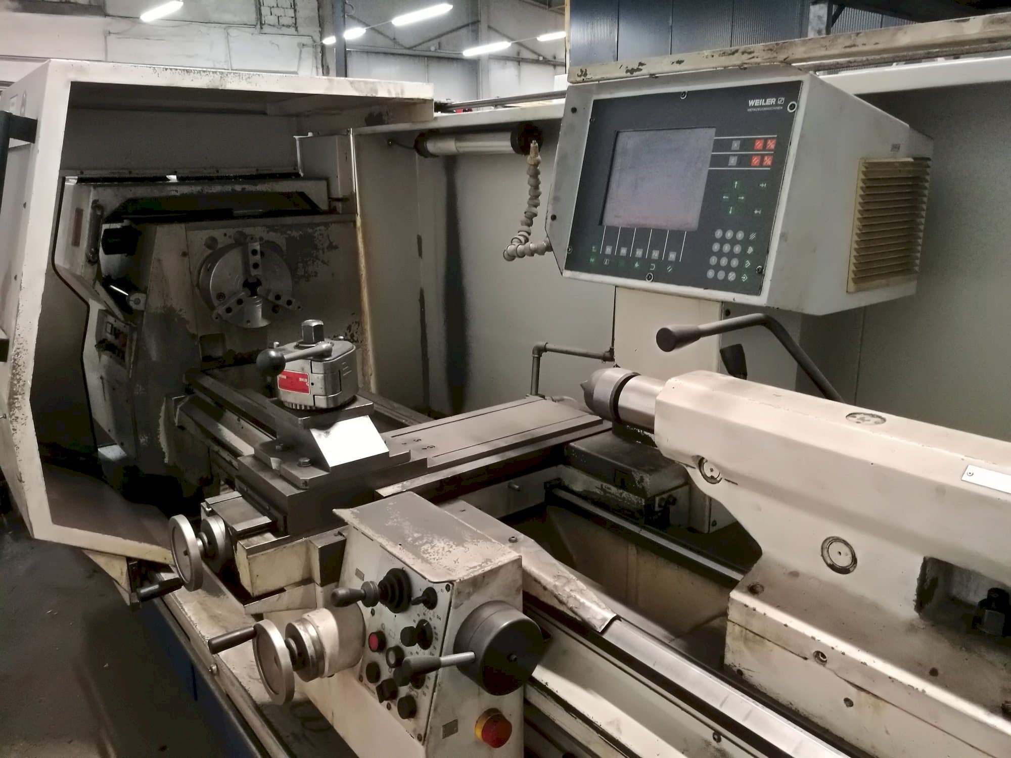 Vista frontale della macchina Weiler E50/2