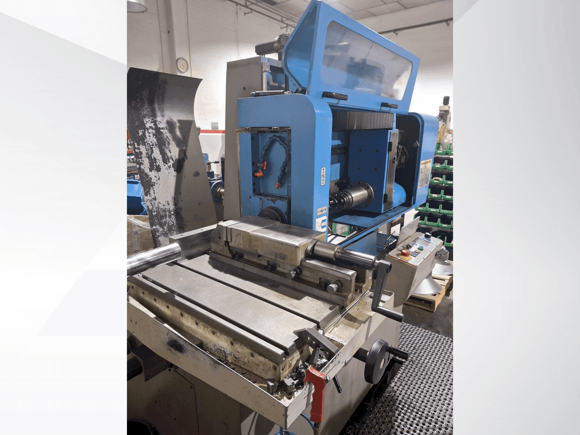 Vista frontale della macchina IXION TL 1.1