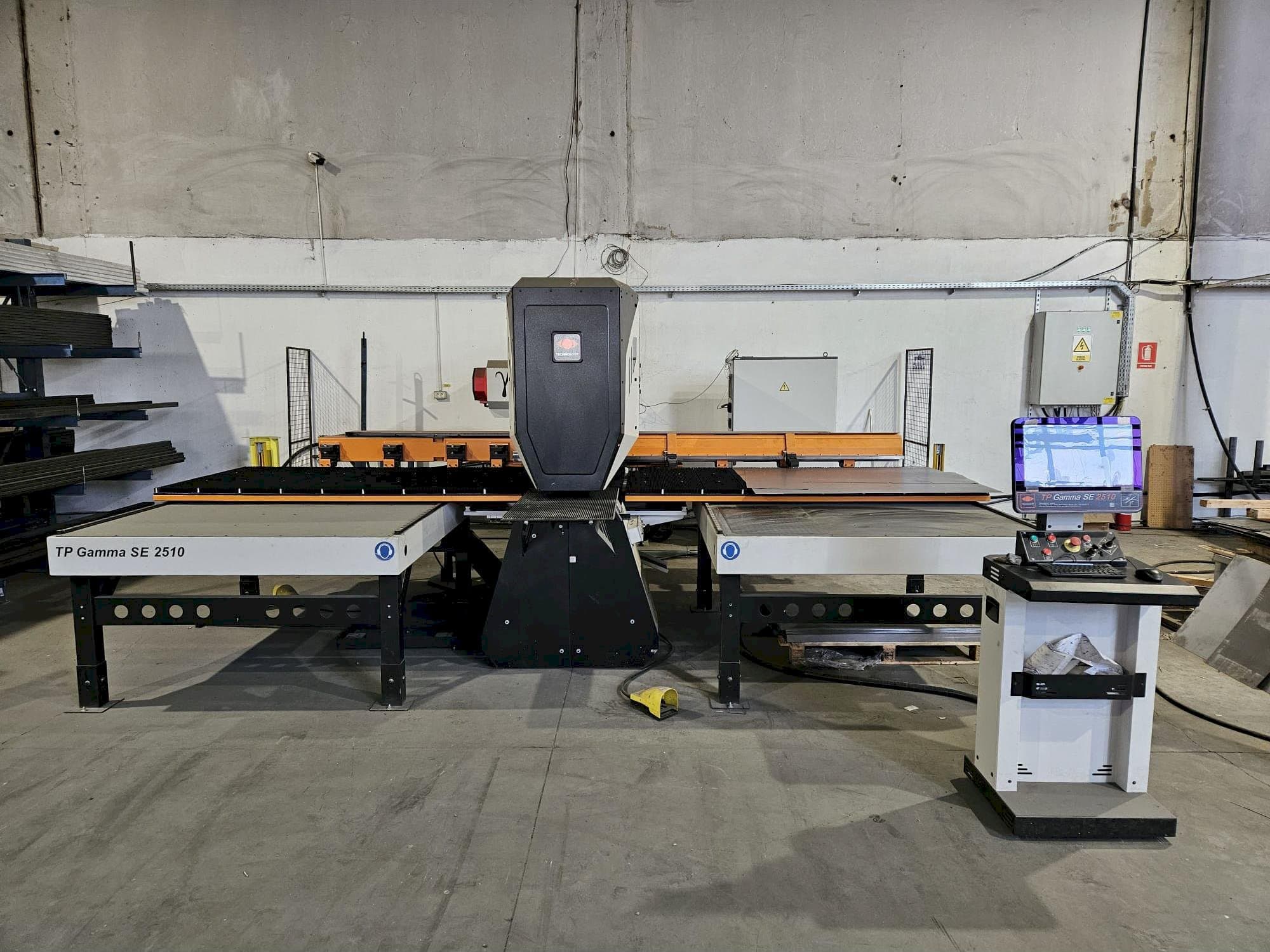 Vista frontale della macchina TECNOLOGY Italiana TP GAMMA SE 2510