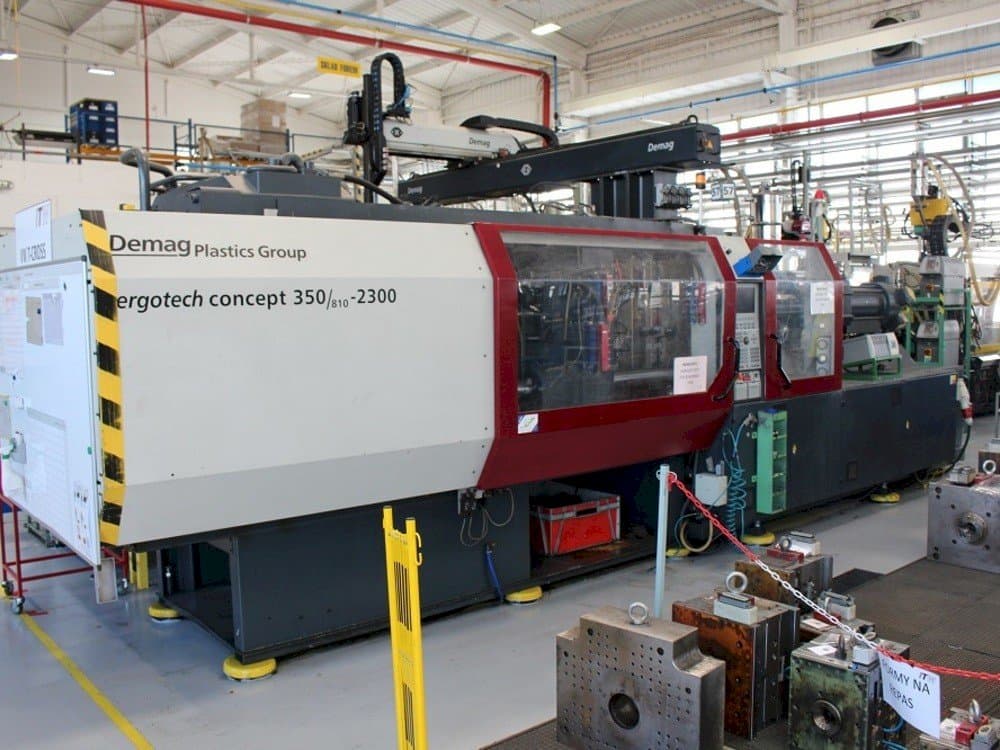 Vista laterale sinistra della macchina DEMAG Ergotech 350/810-2300