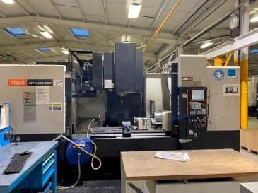 Vista frontale della macchina Mazak MTV 655/60N