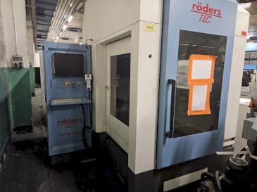 Vista frontale della macchina RÖDERS RFM 760/2