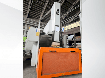 Vista frontale della macchina CHARMILLES ROBOFORM 51