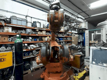 Vista frontale della macchina ABB IRB 4400  (2018)