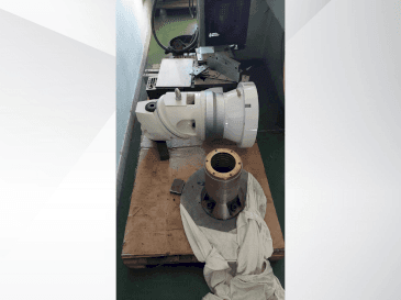 Vista frontale della macchina MICROCUT HBM-4