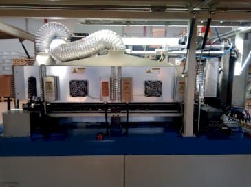 Vista frontale della macchina YANCED YS600