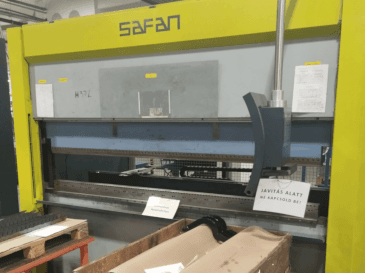 Vista frontale della macchina Safan E-Brake 80-2550 TS 1
