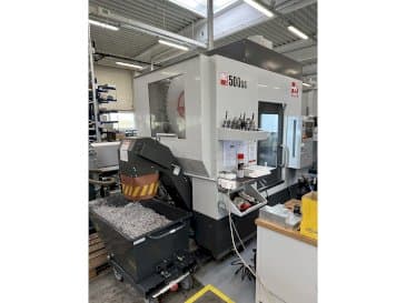 Vista frontale della macchina HAAS UMC-500SS