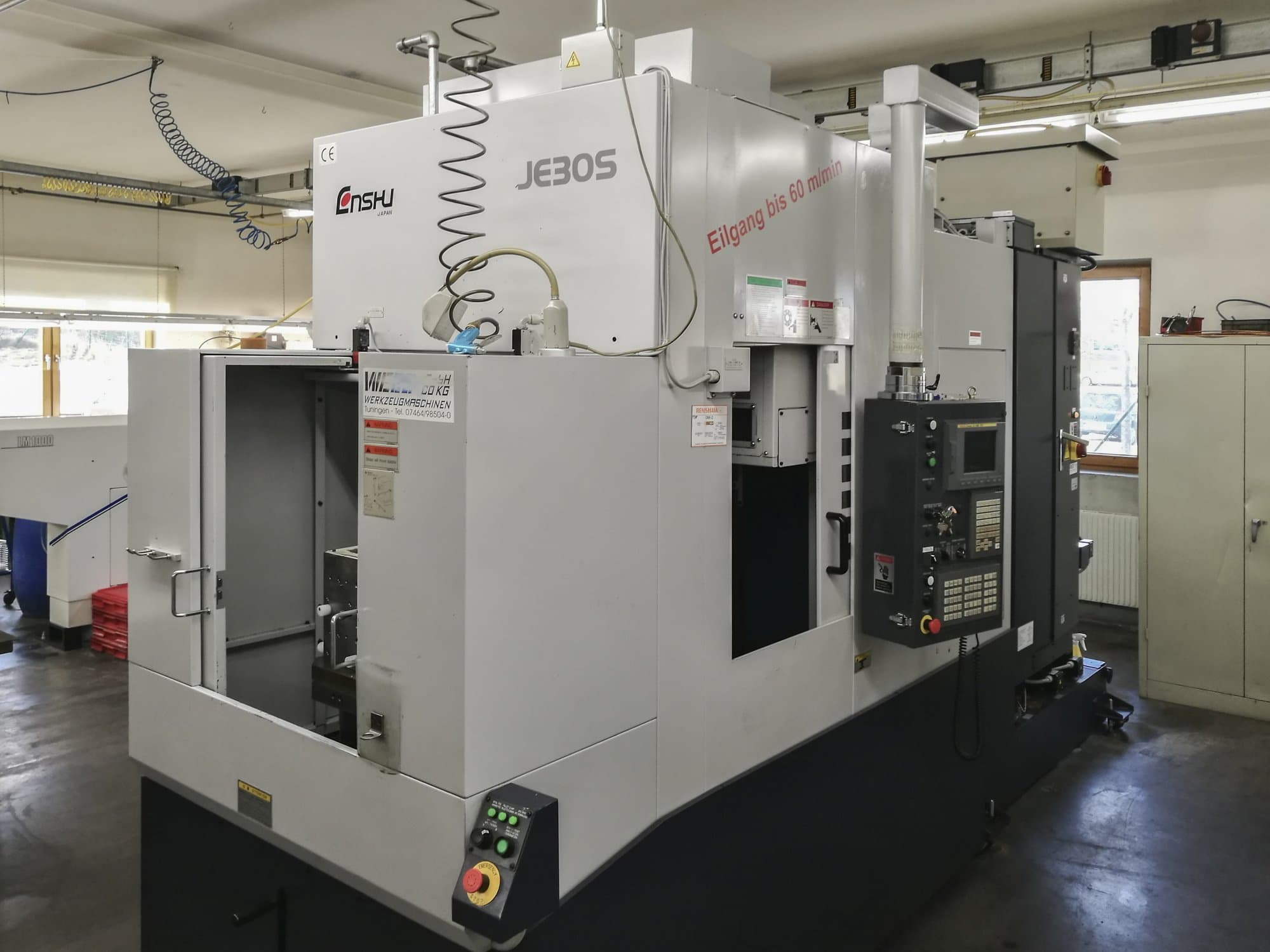 Vista lato destro della macchina Enshu JE30S