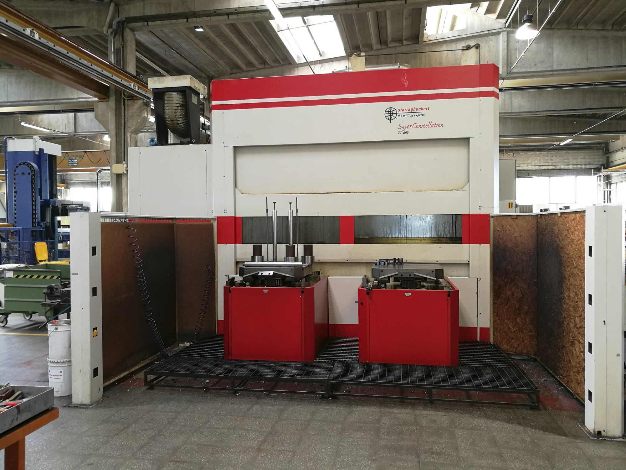 Vista frontale della macchina Starrag ZT 800/140