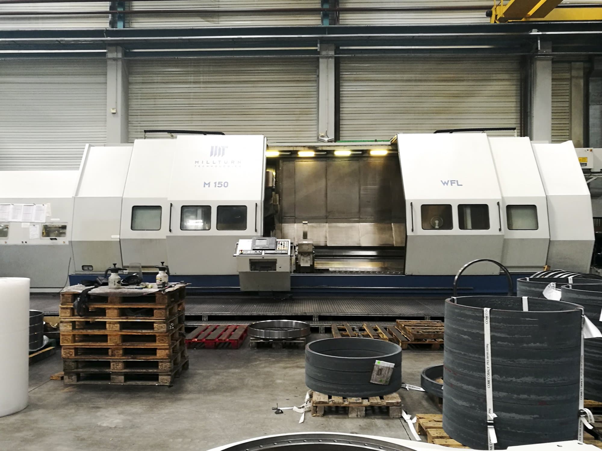 Vista frontale della macchina WFL Millturn M 150