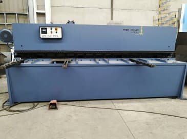 Vista frontale della macchina Loire Safe CHP-6/31