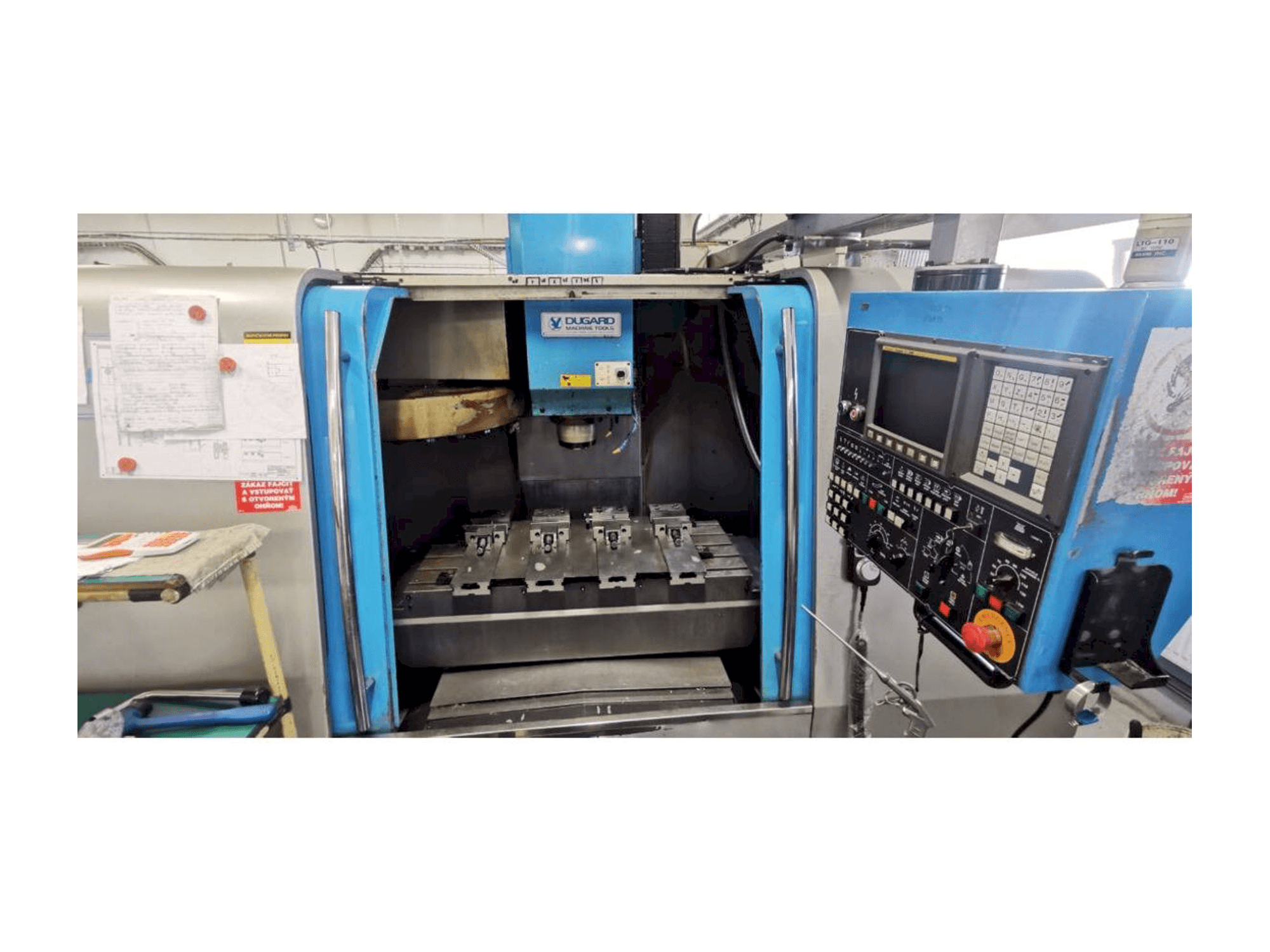 Vista frontale della macchina Dugard EAGLE 1000 VMC-L