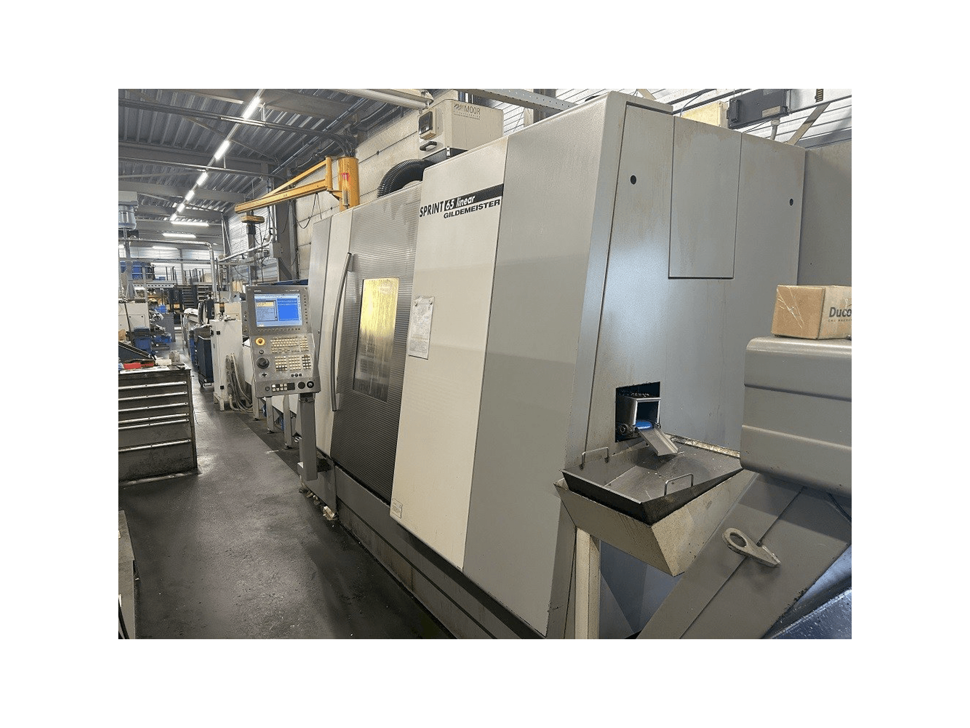 Vista frontale della macchina Gildemeister sprint 65 linear