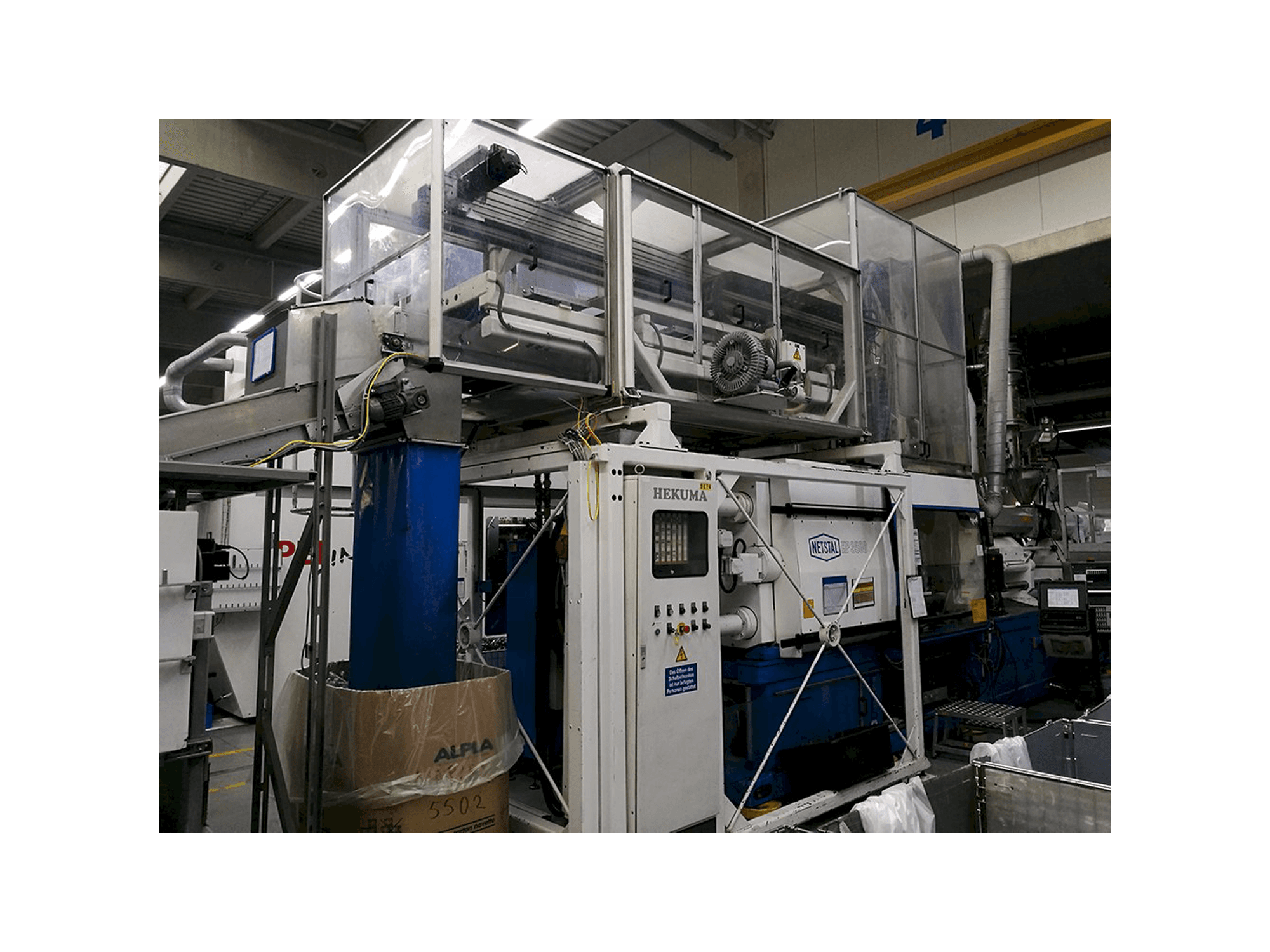 Vista lato sinistro della macchina Netstal HP-3500/3550-R