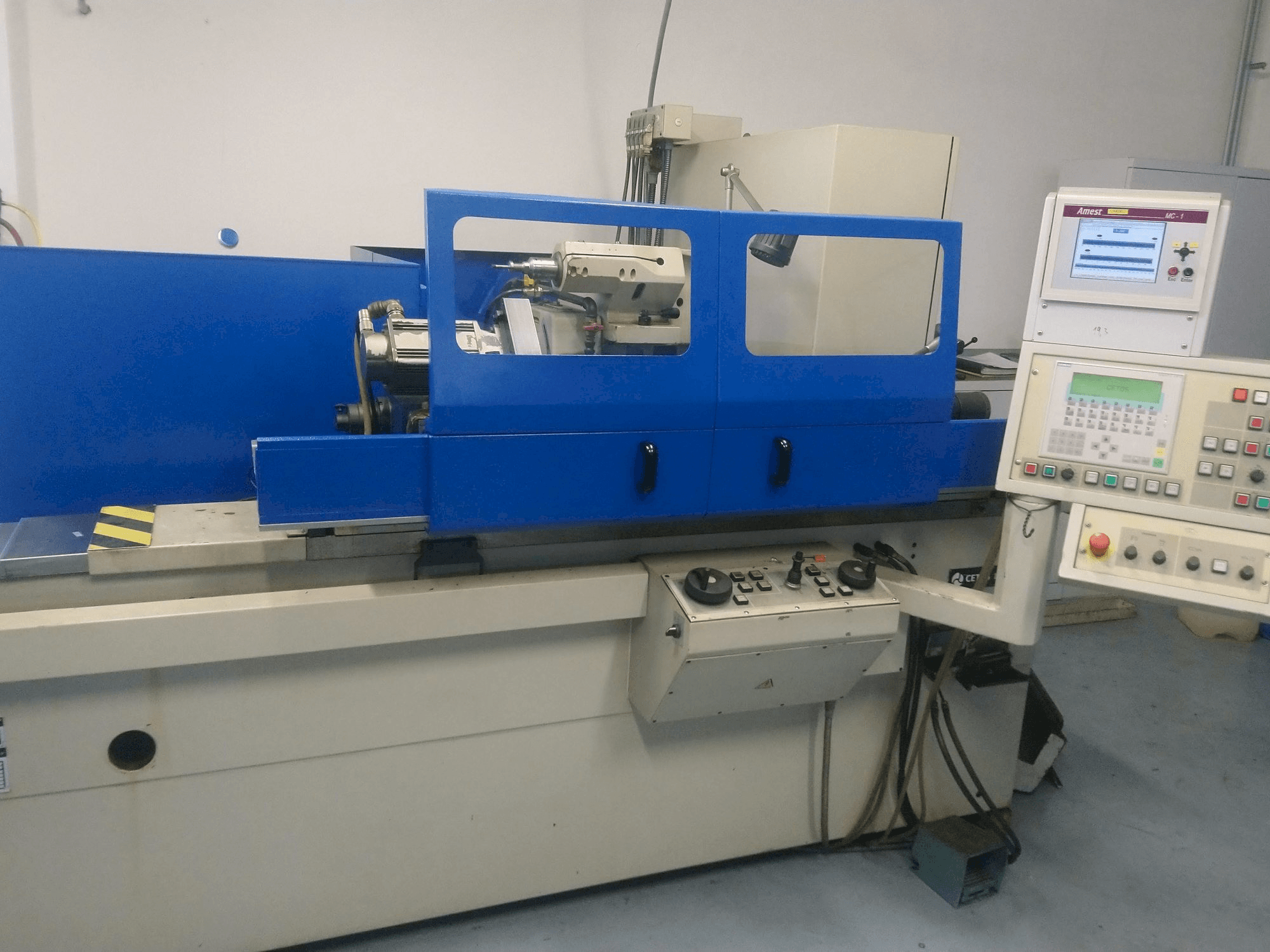 Vista frontale della macchina Cetos BUA 25A/750