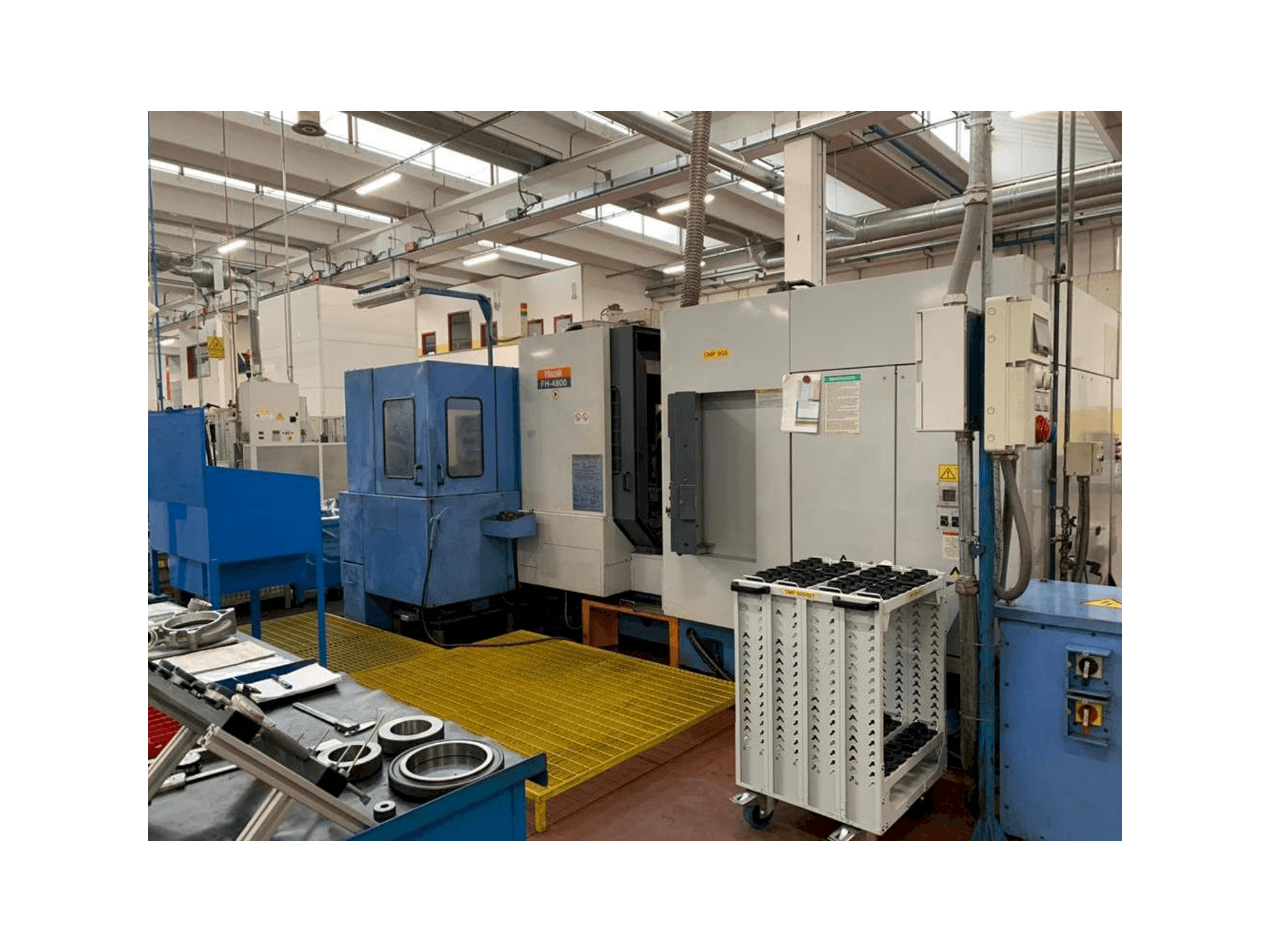 Vista frontale della macchina Mazak FH-4800