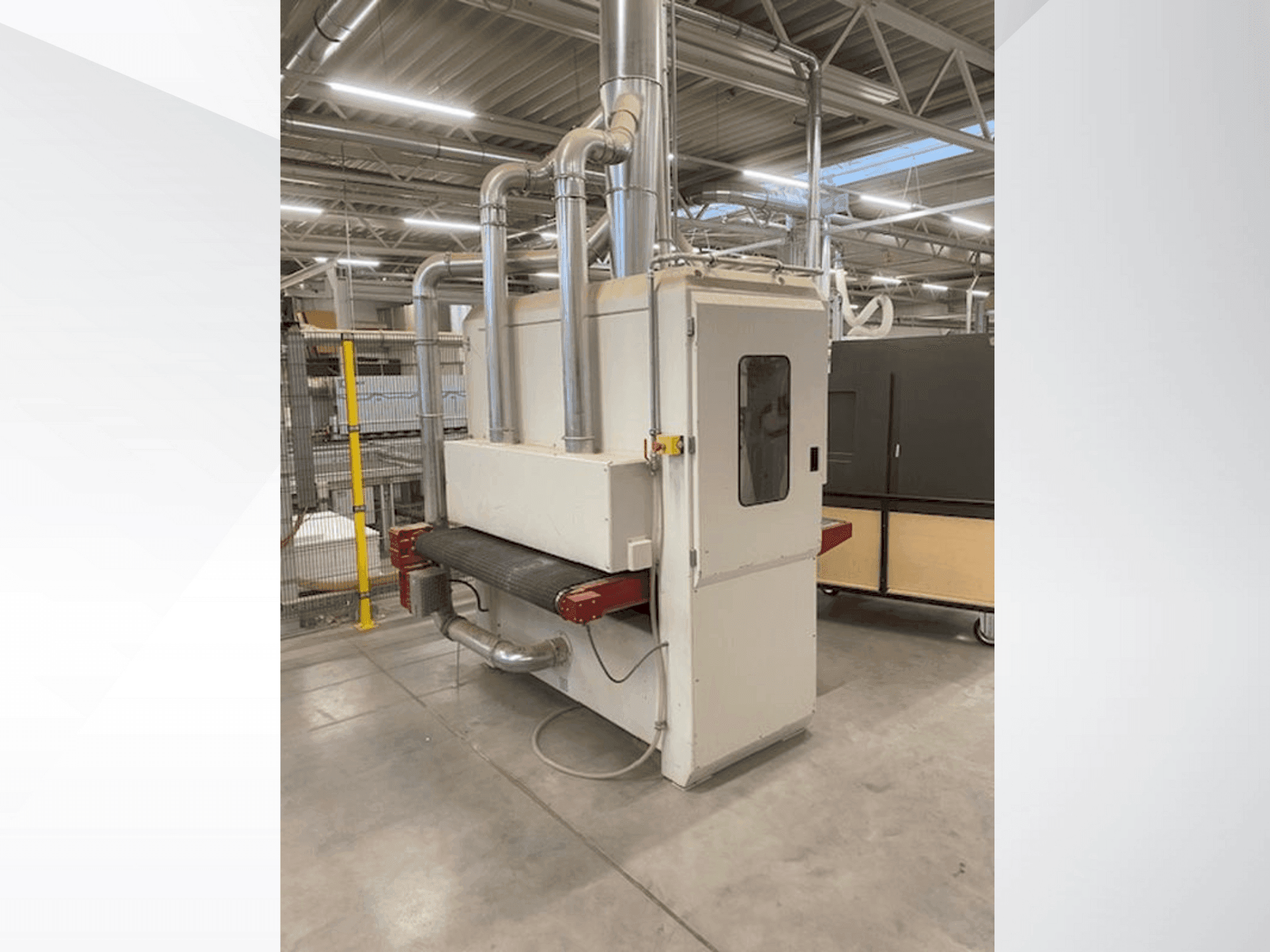 Vista frontale della macchina WEBER LCE-2000-S-S1350